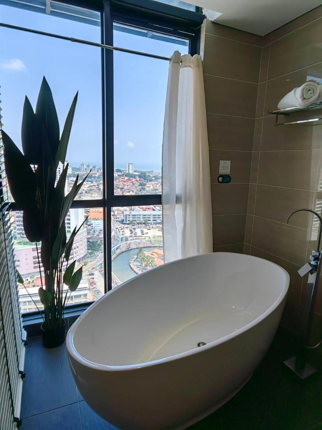 The Honeymoon Haven - 99 Residences Malacca Exterior foto